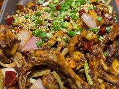 -何师烧烤Pro ·江湖川菜·小龙虾·精酿(太古里旗舰店)