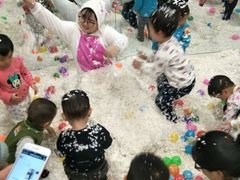 -爱威盛亲子俱乐部·纽约国际早托中心