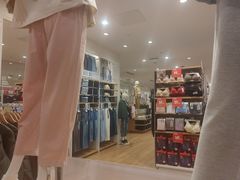 -优衣库(武汉国际广场店)