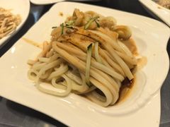 麻酱凉皮-老孙家饭庄·非遗(东关店)
