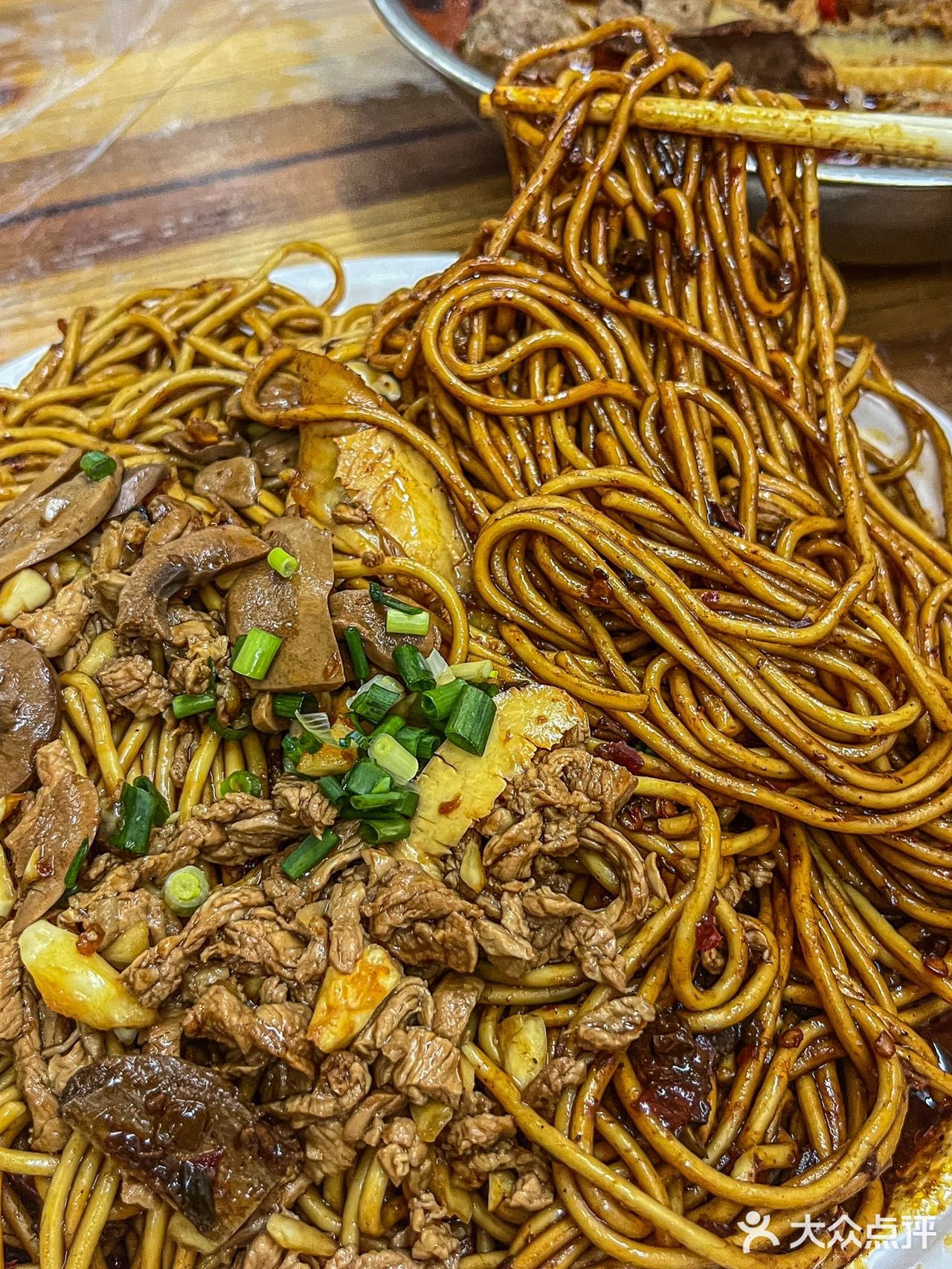 被汉口本地人吹爆的牛肉面🍜好吃到离谱‼️