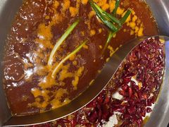 -沸炉重庆老火锅(军事博物馆店)