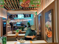 -百春原湖南牛肉粉(百联世纪店)