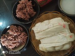 -蓝田九大碗民俗食府(蓝田店)