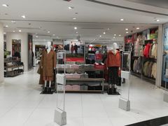 -优衣库(上海正大广场店)