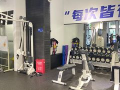 -汗水空间私教健身连锁(SM广场店)