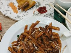 干炒牛河-茶港·点心·啫啫煲(范湖万达广场店)