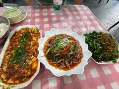 -洪霞餐馆