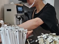 -喜茶(上海淮海中路渔阳里店)