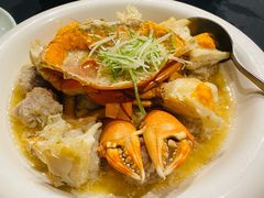 金沙焗红膏蟹-RIVIERA 松鹤楼(外滩店)