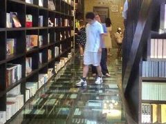 店内环境-钟书阁(松江泰晤士小镇店)