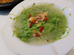 上汤豆苗-至潮餐厅精致粤菜·活鲈鱼·走地鸡(珠江新城店)