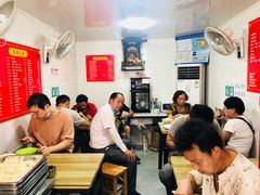 大堂-胡记锅贴·沪上游子老鸭粉丝汤(太原路店)