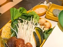 -润园四季椰子鸡火锅(卓越INTOWN店)