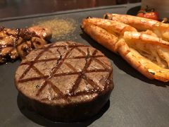 -恰餐厅及酒吧 CHAR Bar & Grill (北京丽都皇冠假日店)