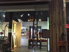 -卢福英苏绣制作中心(苏州平江历史文化街区店)