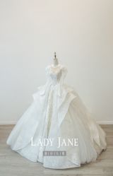 -Lady  Jane高端婚纱礼服馆