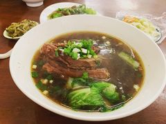 -尊品原汁牛肉面