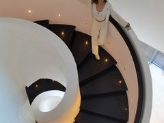 -瑰丽酒店·海吧·天际下午茶·现场DJ·天台酒吧
