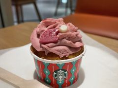 莓果杯子蛋糕-星巴克(天津东江道香年广场店)