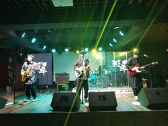 -月亮瓦肆音乐酒吧(环山路店)