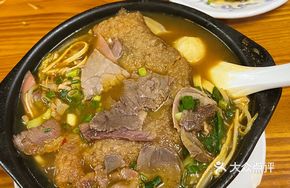 Braised Pork Cutlet and Beef Hot Pot