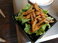-冰冰龙虾·江湖菜·花园江景餐厅