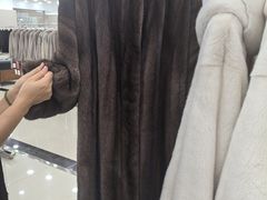-肃宁华斯国际裘皮城