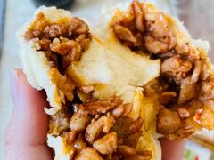 奥尔良鸡腿包-老陶包子铺(南大西南村店)