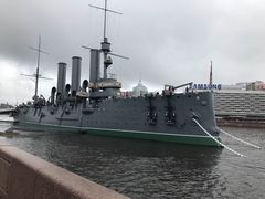 -阿芙乐尔号巡洋舰