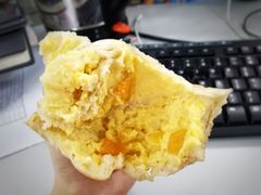 夏日青芒软欧-风车面包