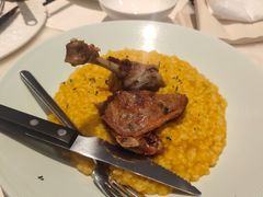 -港丽餐厅(高德置地店)