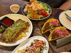 -Famous肥猫墨西哥音乐餐吧(五棵松华熙LIVE店)