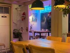 -北平花园·MUA摩造汉堡·北平咖啡(南锣鼓巷胡同店)