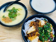 豆浆糯米饭-豆香园(龙翔店)