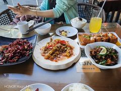 -隔壁老王·家常云南菜(花巷店)