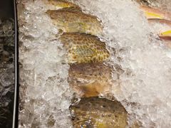 -J Daeng Seafood