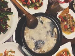 雪山鱼炖豆腐-炊烟餐厅