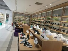 -云柏鞋业(十里堡店)