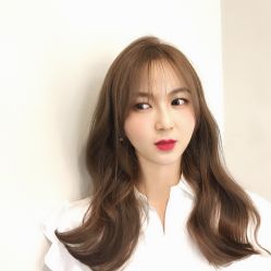 -AYO SALON