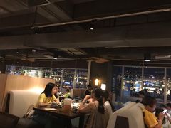 大堂-大头虾越式风味餐厅(光明广场店)