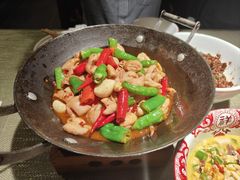 -老湖南民间菜·牛肉十八炒(花都店)