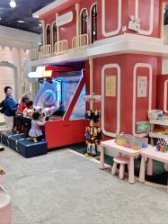 -奈尔宝·儿童乐园·亲子餐厅(华采天地店)