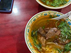 -金杨拉面王小吃面馆·牛三宝面·红烧牛肉粉