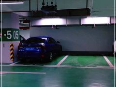 -飞洲国际广场-地下停车库