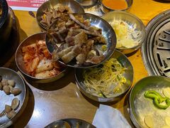 -老炉家木炭烤肉(长江国际店)