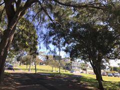 -伯肯黑德角名品折扣购物中心