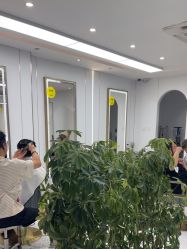 -阿三造型烫染•接发