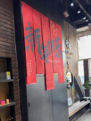 -韩国李知恩形象设计