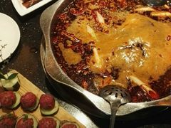 -小天鹅火锅·一线江景洪鼎旗舰店(洪崖洞店)